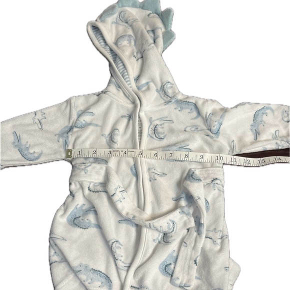Baby robe alligators hoodie Just One You Carter’s size 0-9M - Picture 7 of 10